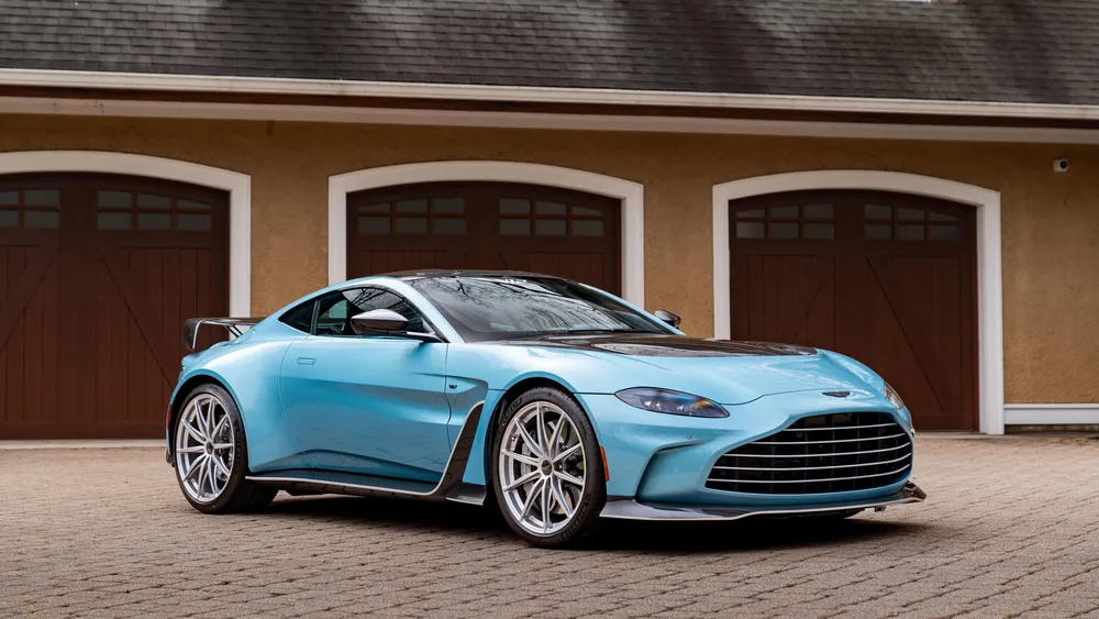 阿斯顿马丁V12 Vantage 20244K电脑壁纸