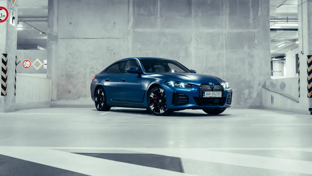 宝马i4 xDrive40 M运动版