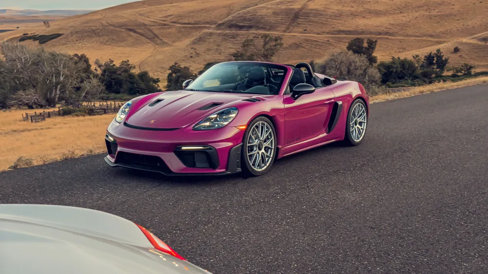 保时捷718 Spyder RS Weissach套装4K电脑壁纸