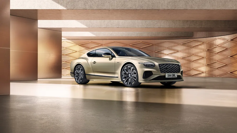 宾利欧陆GT Mulliner Coupe