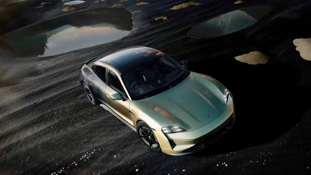 保时捷Taycan Turbo S Celestial Jade 20244K电脑壁纸