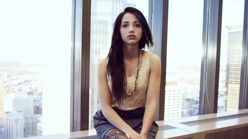 Emily Rudd青少年女孩