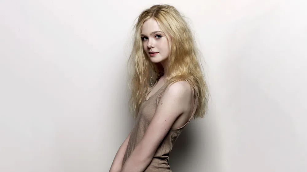 Elle Fanning 12K