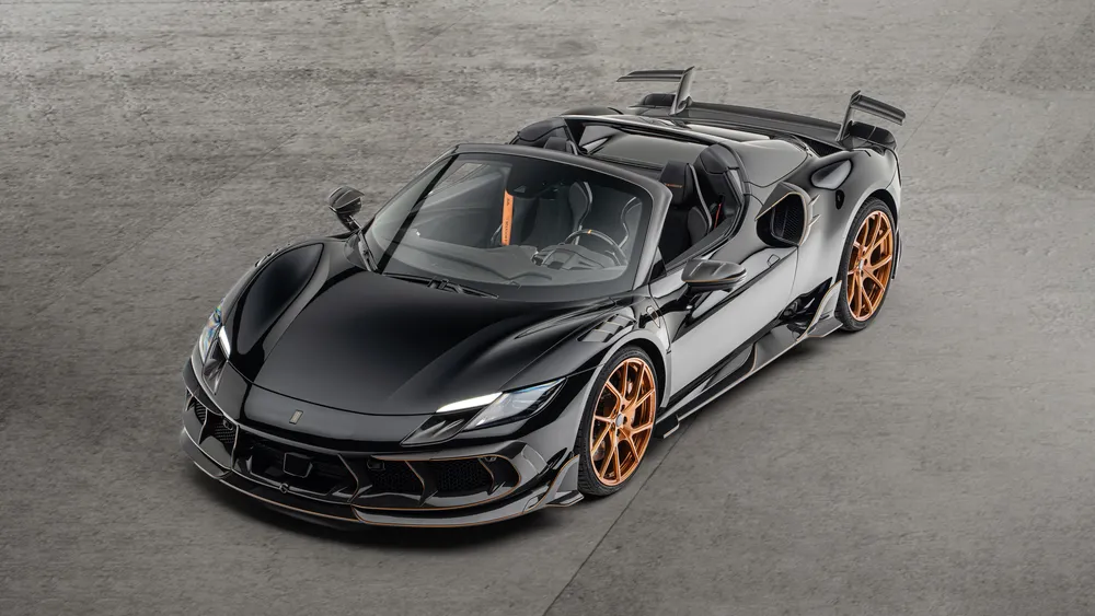 法拉利296 GTS曼索里·坦佩斯塔