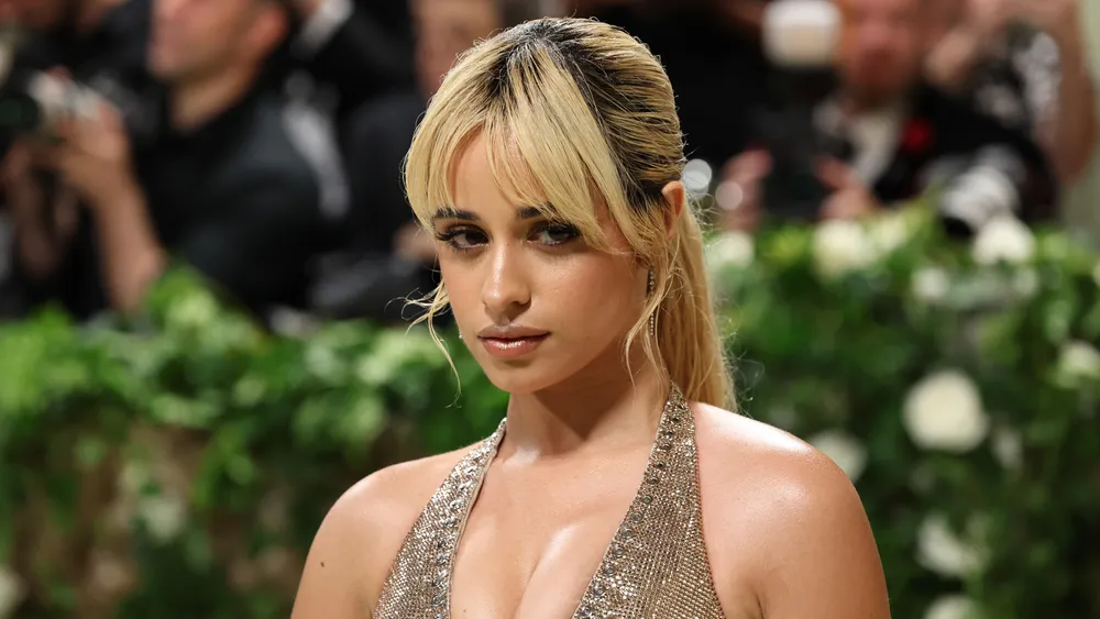 卡米拉·卡贝洛红地毯