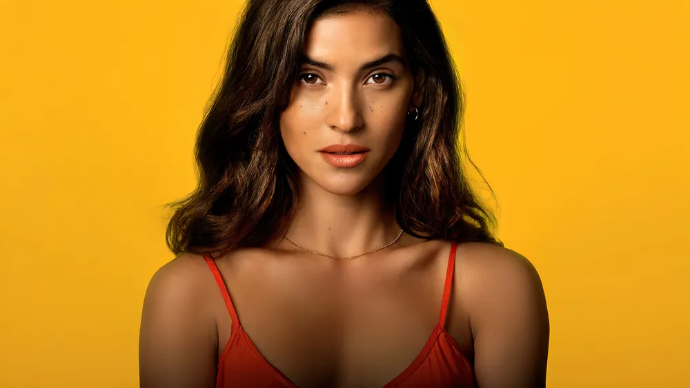 波多黎各女演员Adria Arjona