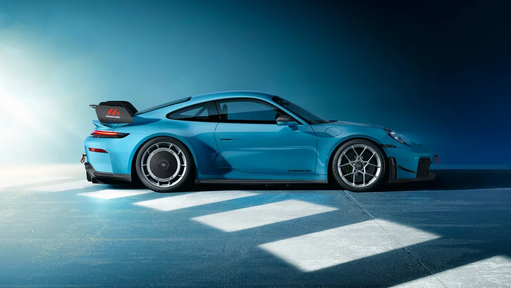 保时捷911 GT3，配备Manthey套件20254K电脑壁纸