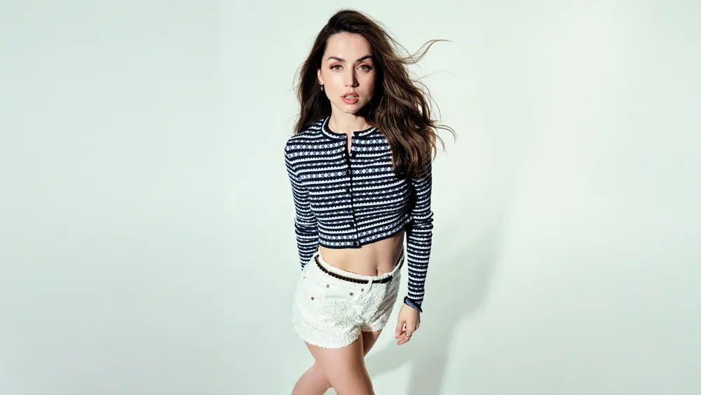 Ana de Armas Elle杂志