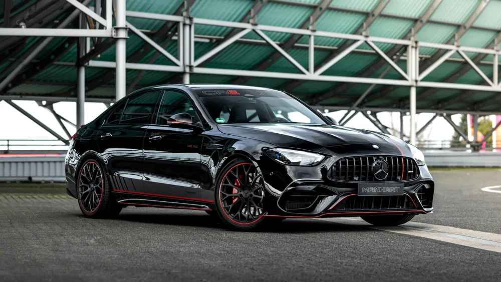 梅赛德斯AMG C 63曼哈特CRE 700 2024