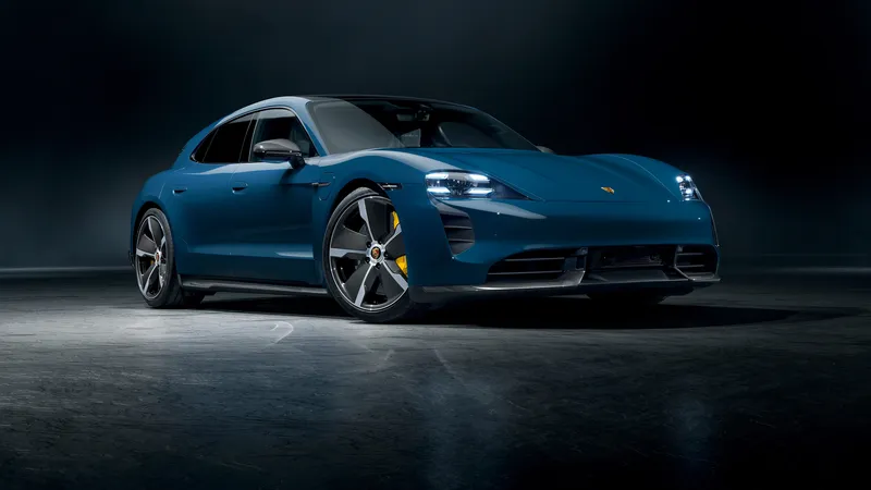 保时捷Taycan Turbo S Sport Turismo