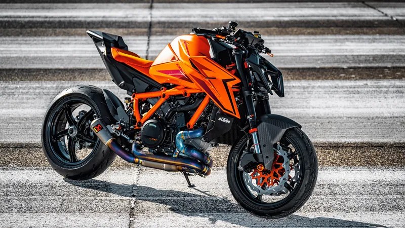 KTM 1390超级公爵R 2024