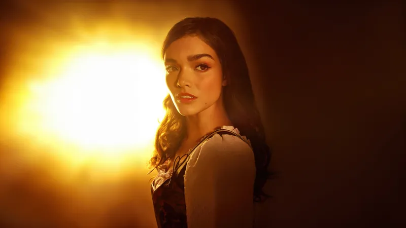 Rachel Zegler在饥饿游戏《鸣禽之歌》中蛇