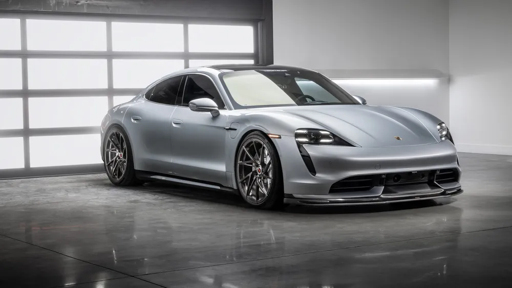 保时捷Taycan Vorsteiner4K电脑壁纸