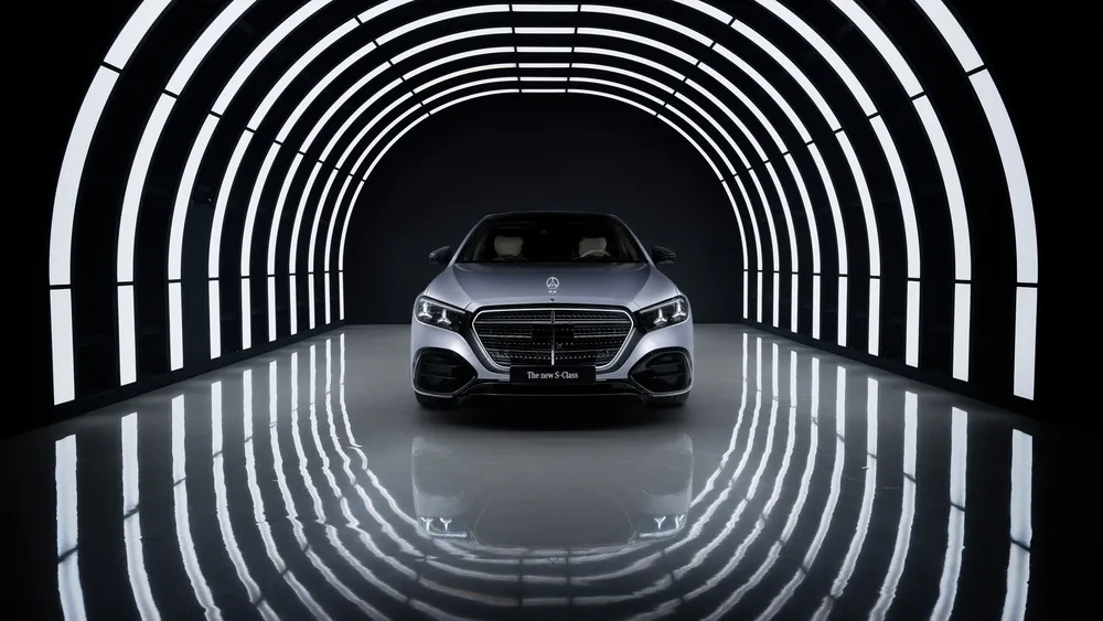 梅赛德斯-奔驰S 580 e 4MATIC 20264K电脑壁纸