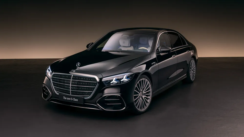 梅赛德斯-奔驰S 500 4MATIC AMG系列4K电脑壁纸
