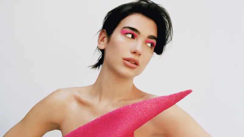 Dua Lipa粉红色美学
