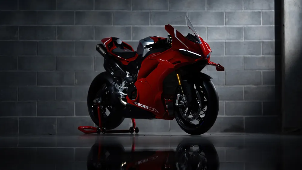 杜卡迪Panigale V4 R性能自行车4K电脑壁纸