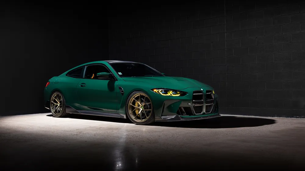 宝马M4 Coupe4K电脑壁纸