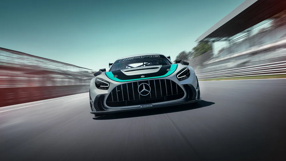 梅赛德斯AMG GT2版W16赛道4K电脑壁纸