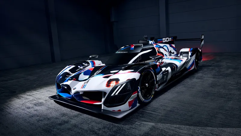 宝马M混合动力V8 LMDh 2022