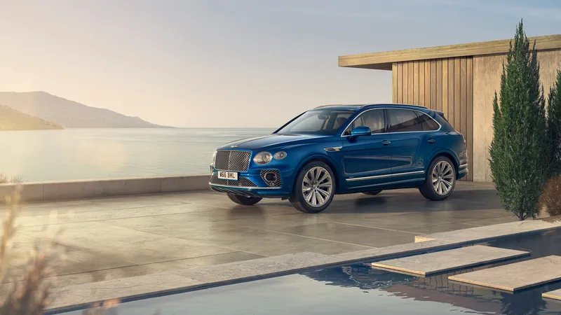 宾利Bentayga Azure豪华SUV