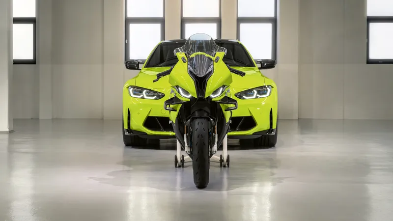 宝马M 1000 RR宝马M4