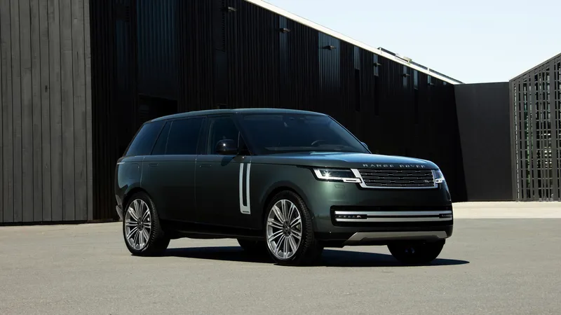 路虎揽胜自传2022