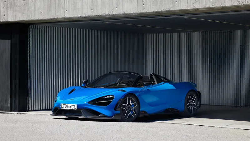 迈凯轮765LT Spider超级跑车