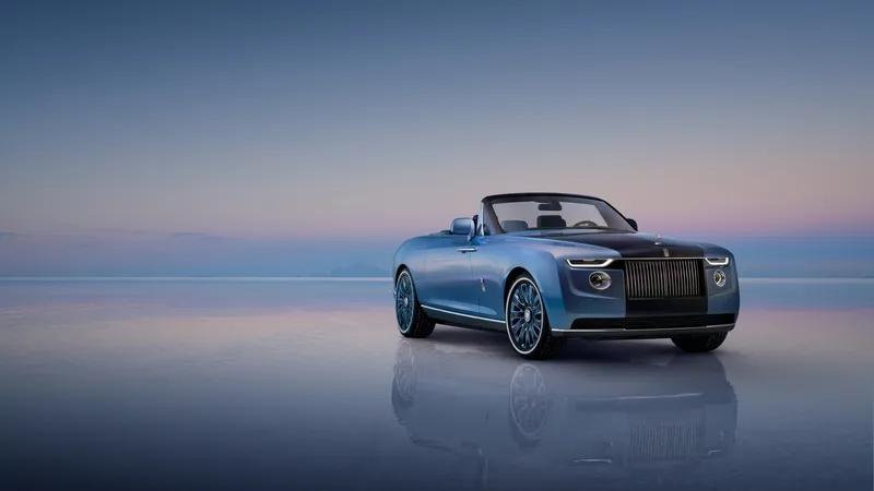 2021年劳斯莱斯船尾