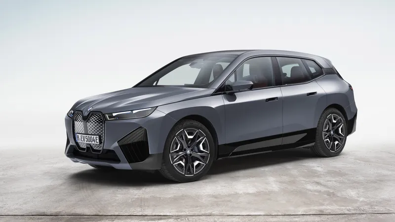 宝马iX xDrive50运动型电动SUV