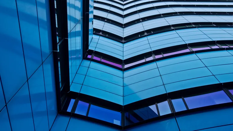 南京塔现代建筑