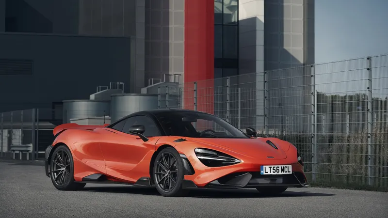 迈凯轮765LT超级跑车