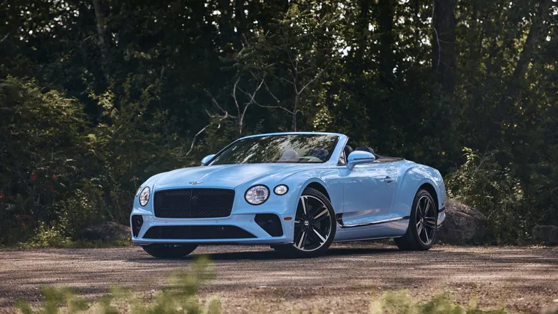 宾利欧陆GT敞篷车